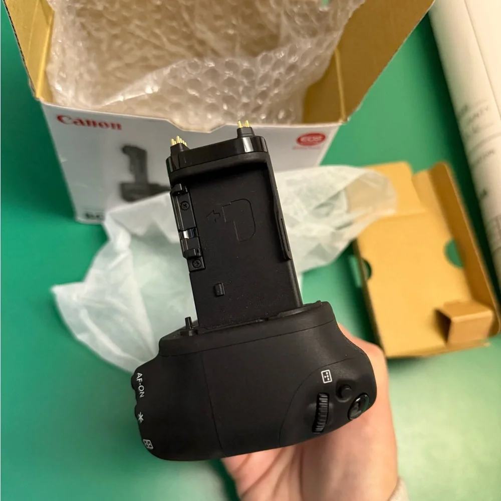 Canon Black BG-E21 Battery Grip
